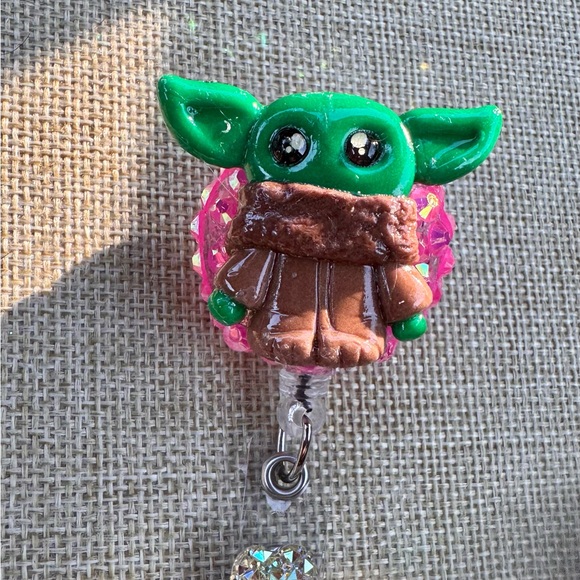Cute Green Baby Yoda Badge Reel with Pink Crystals - Picture 2 of 3